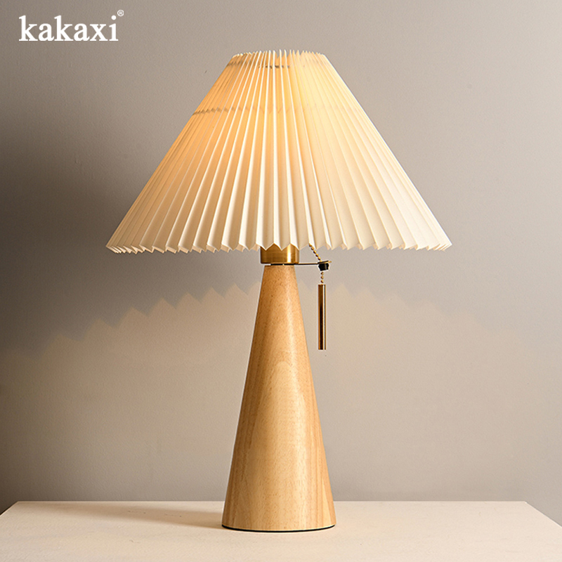Desk Setup Vintage - Retro Massivholz Tischlampe Nordic Vintage Plissee